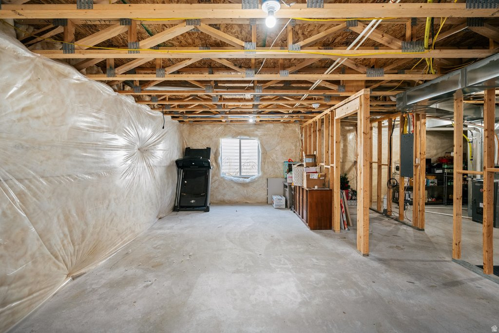 ROBERTS ROOST TWIN H - Residential