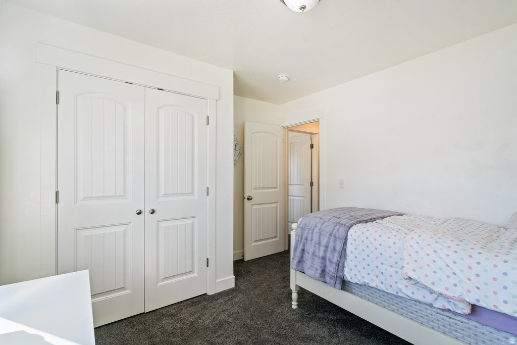 ROBERTS ROOST TWIN H - Residential