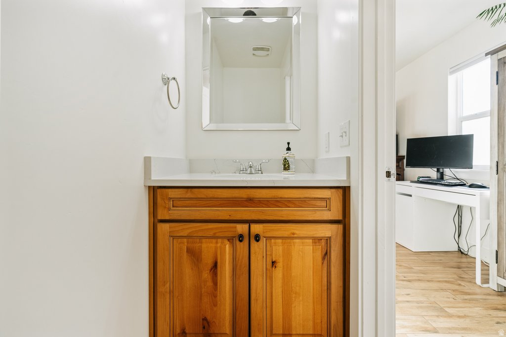 ROBERTS ROOST TWIN H - Residential