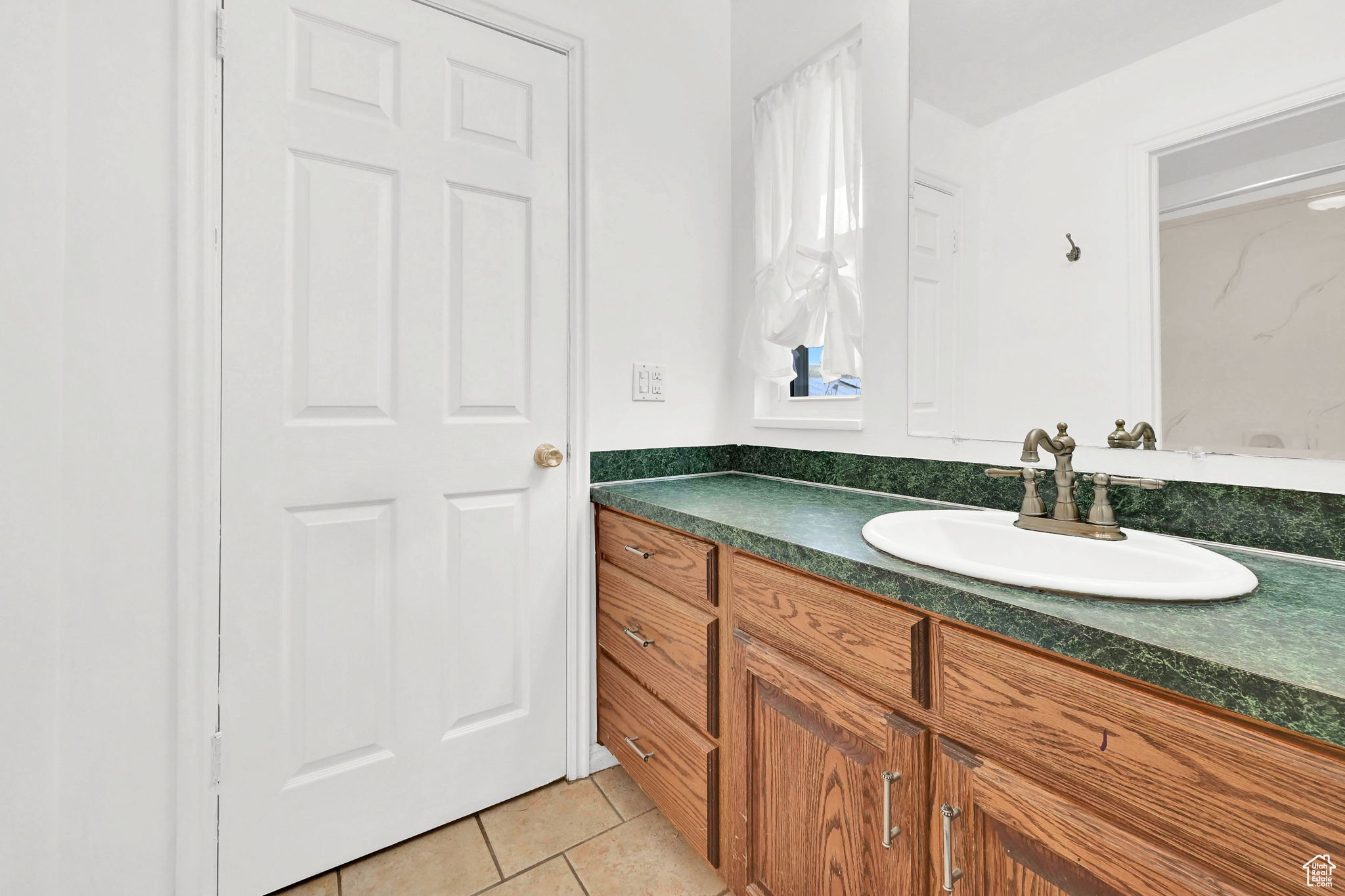 1461 E Antelope Dr, Layton, Utah image 20