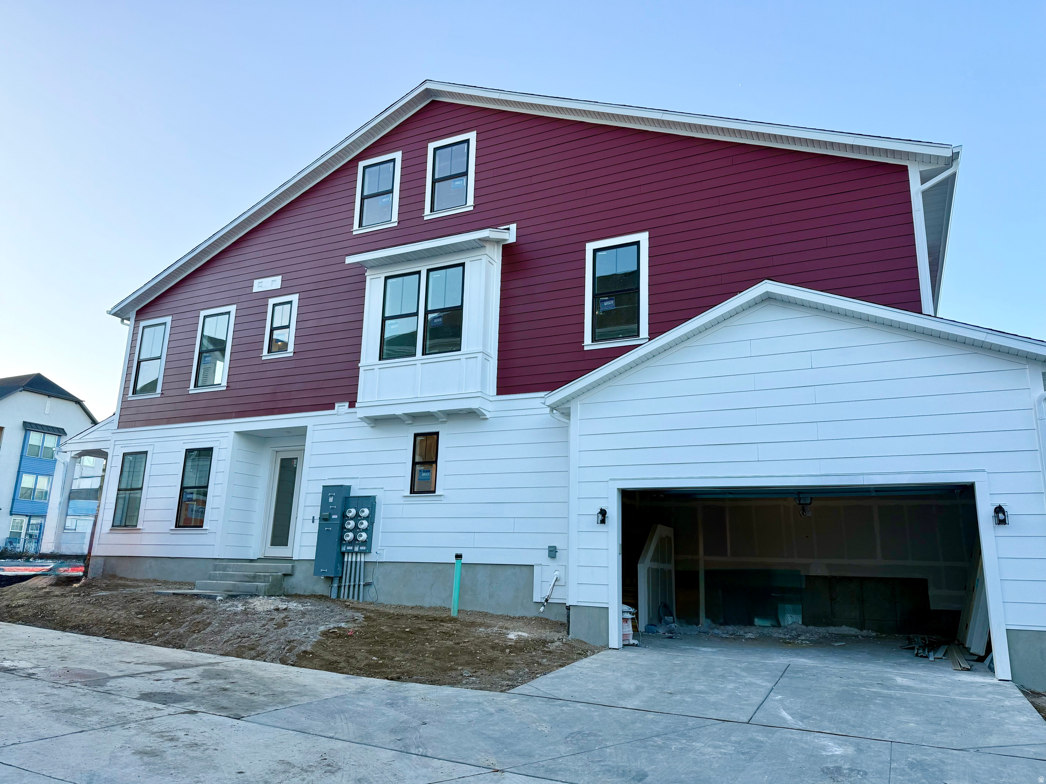 DAYBREAK - Residential