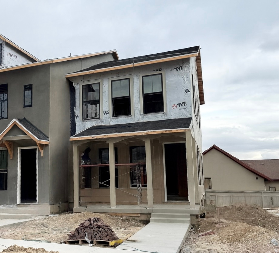 DAYBREAK - Residential