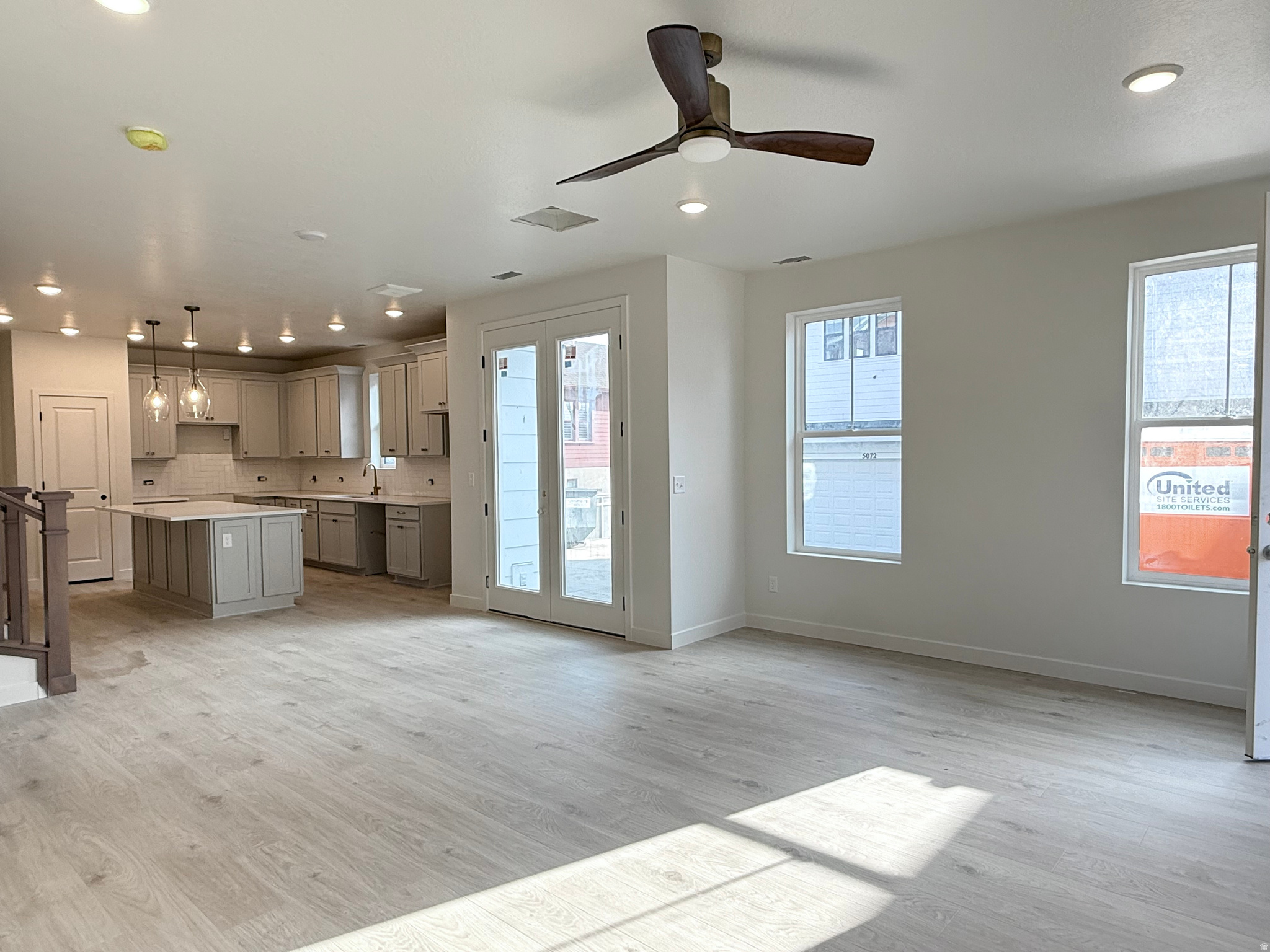 DAYBREAK - Residential