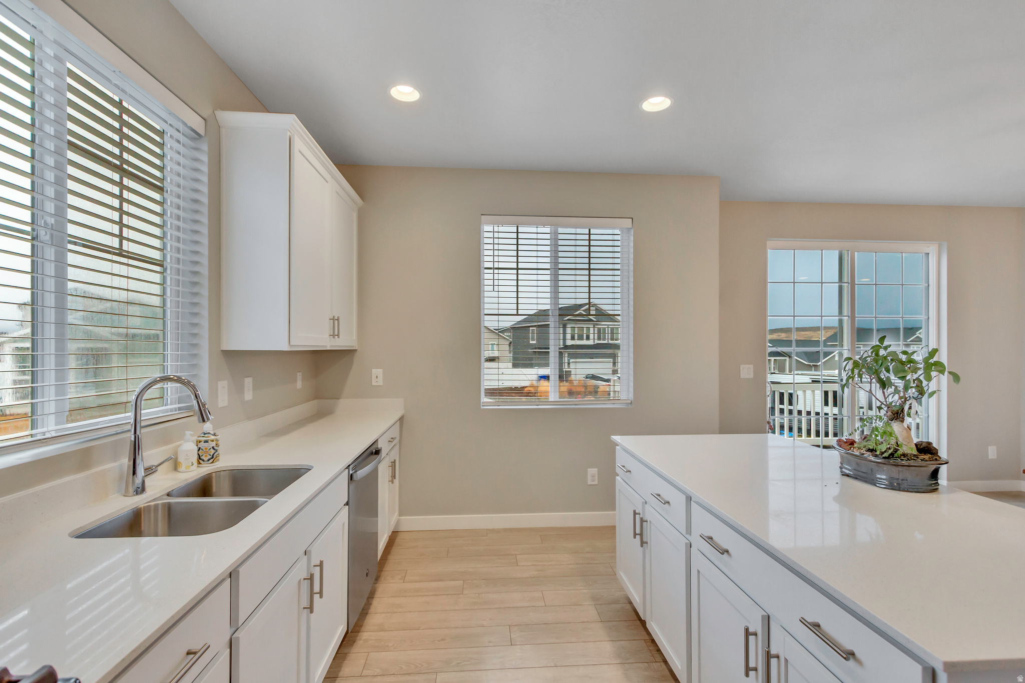 OVERLAND - Residential