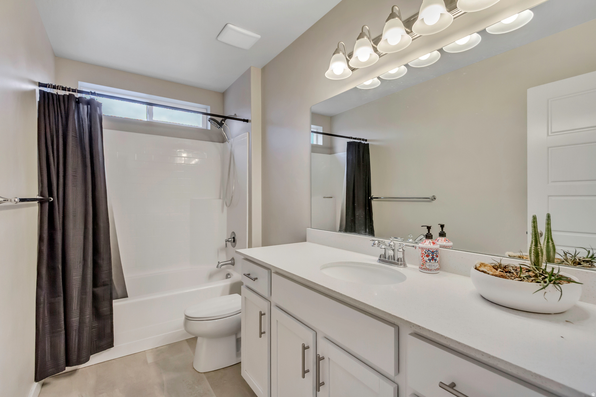 OVERLAND - Residential