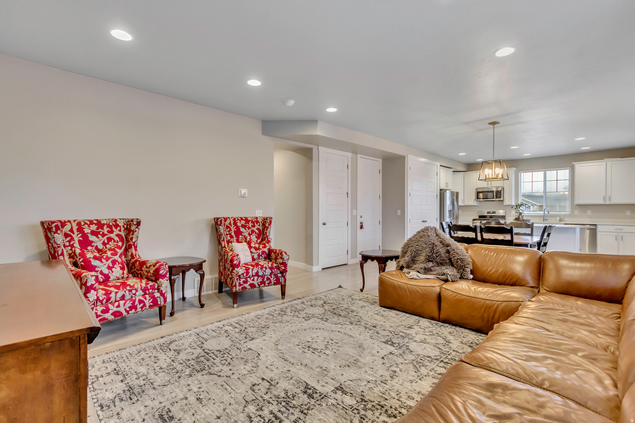 OVERLAND - Residential