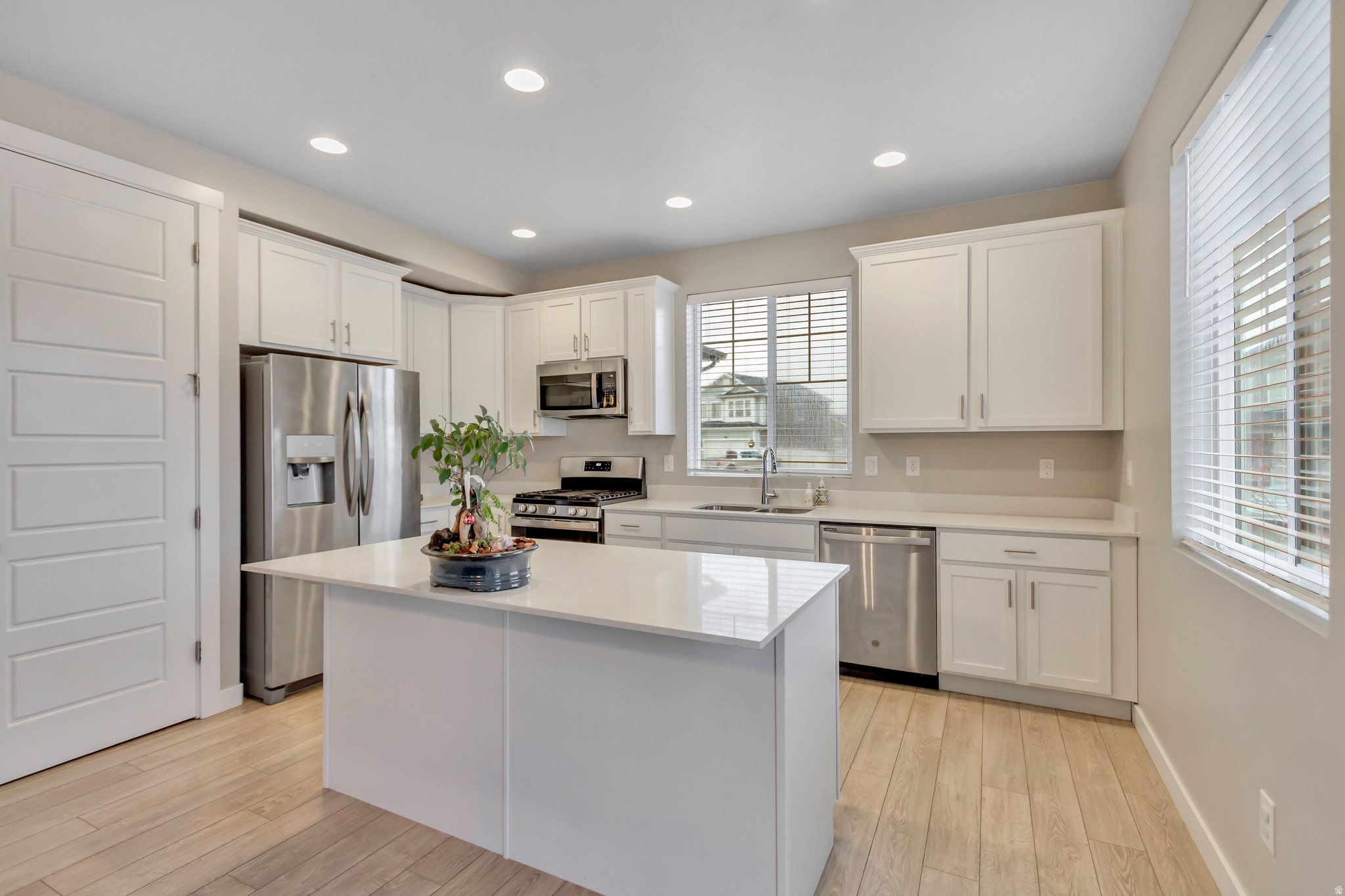 OVERLAND - Residential