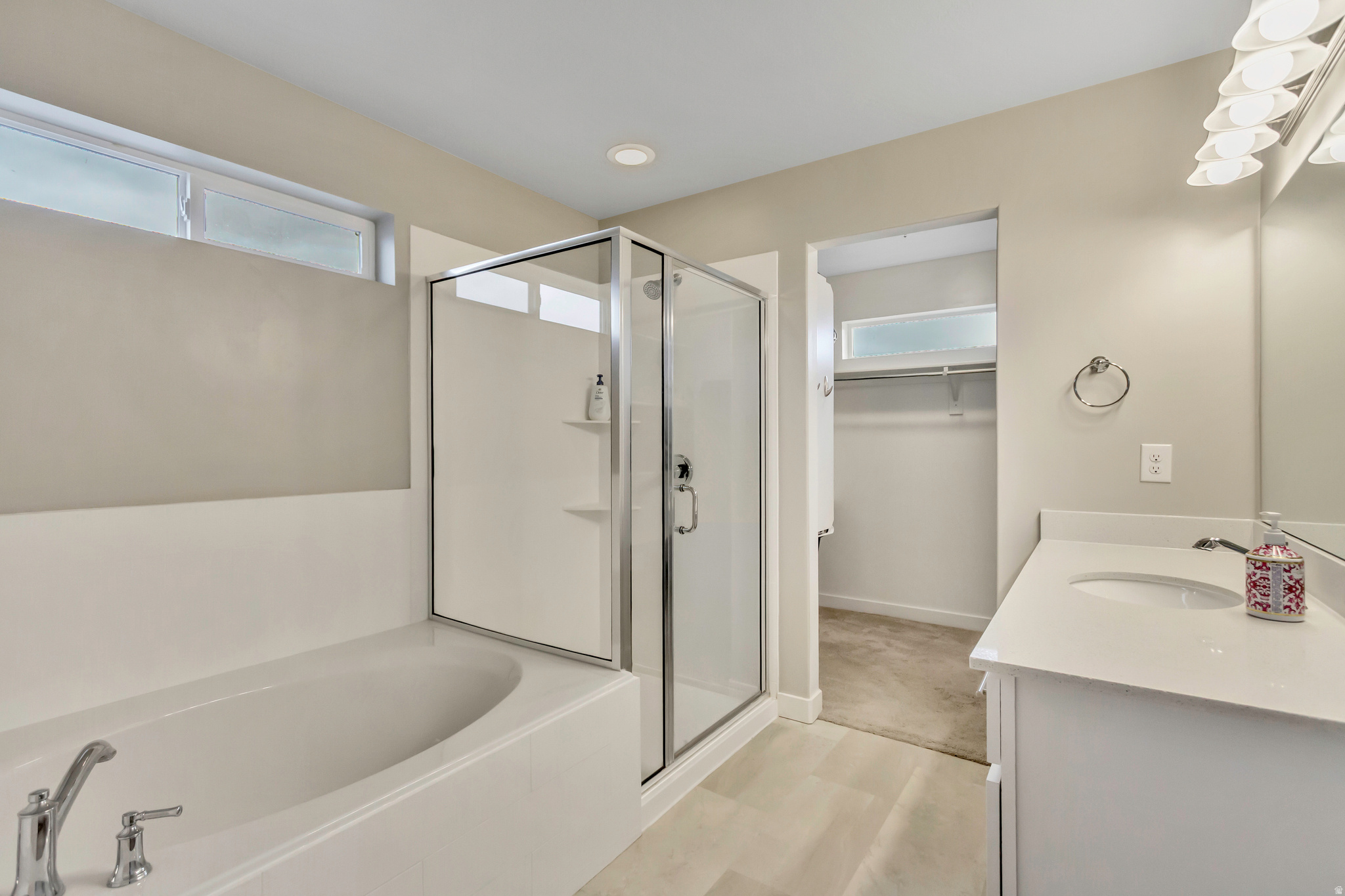 OVERLAND - Residential