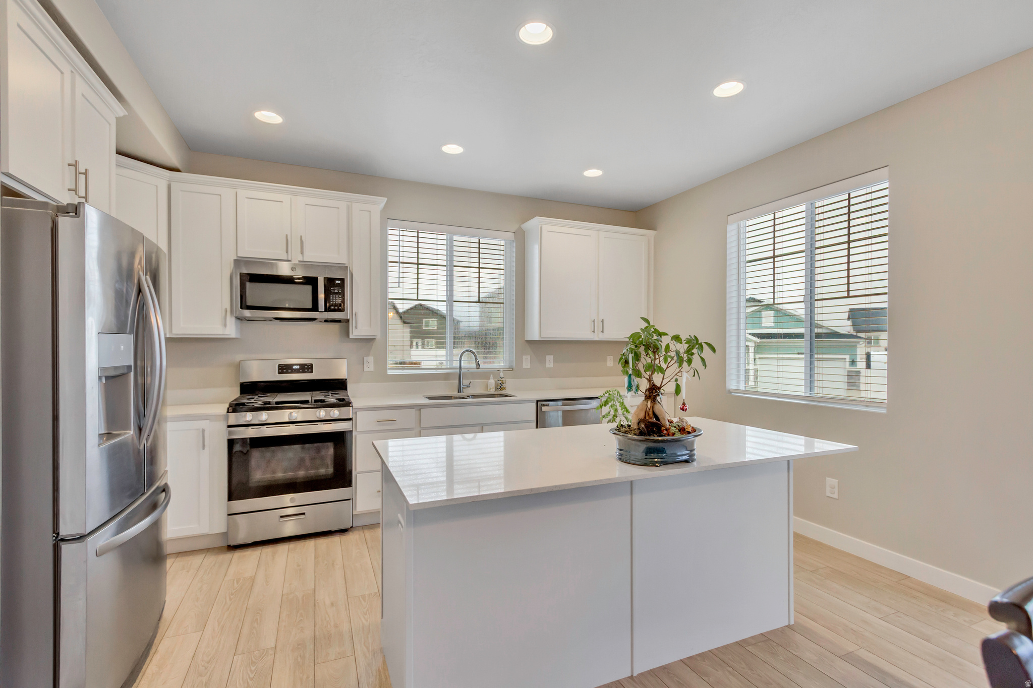 OVERLAND - Residential