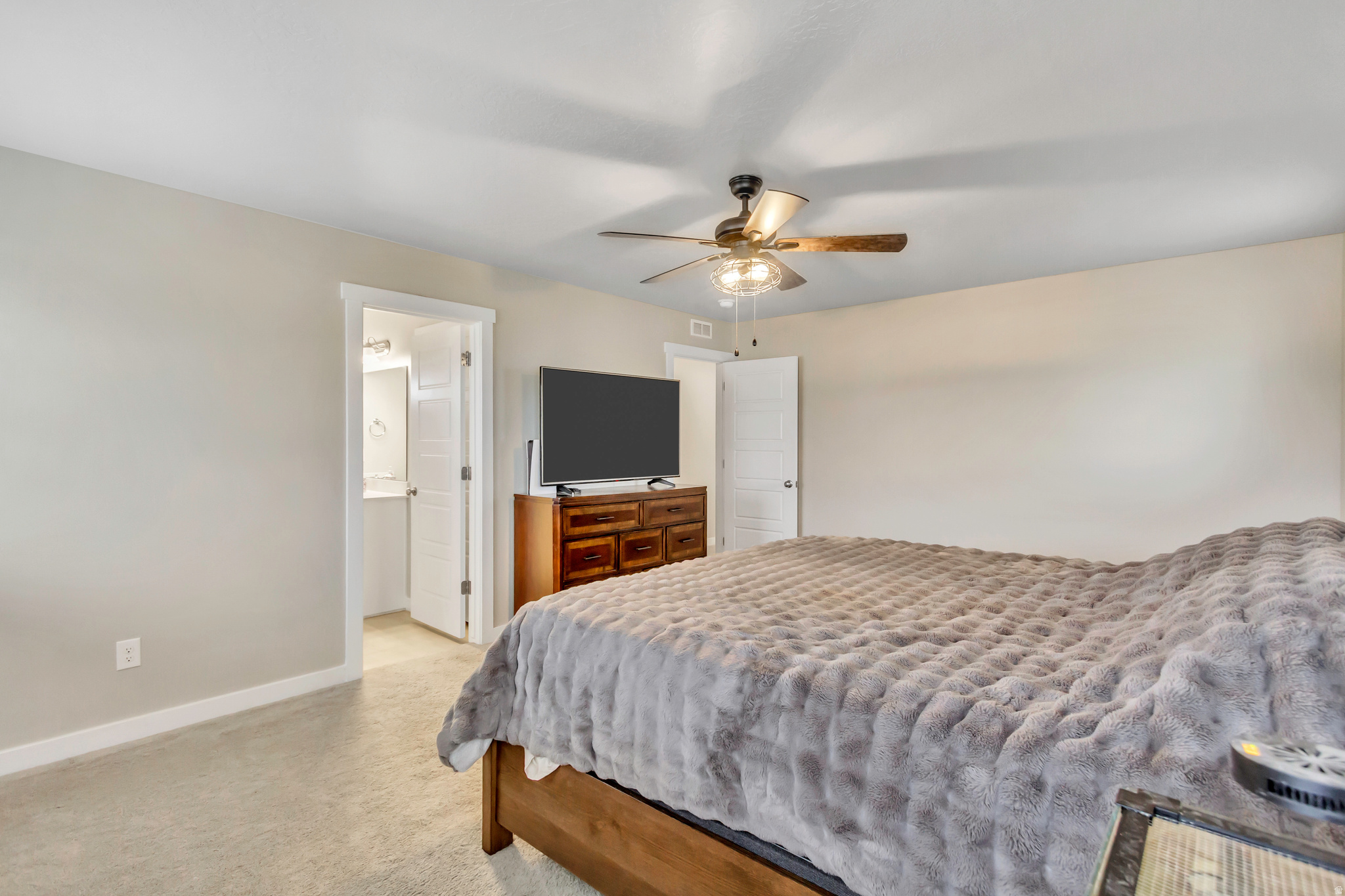 OVERLAND - Residential