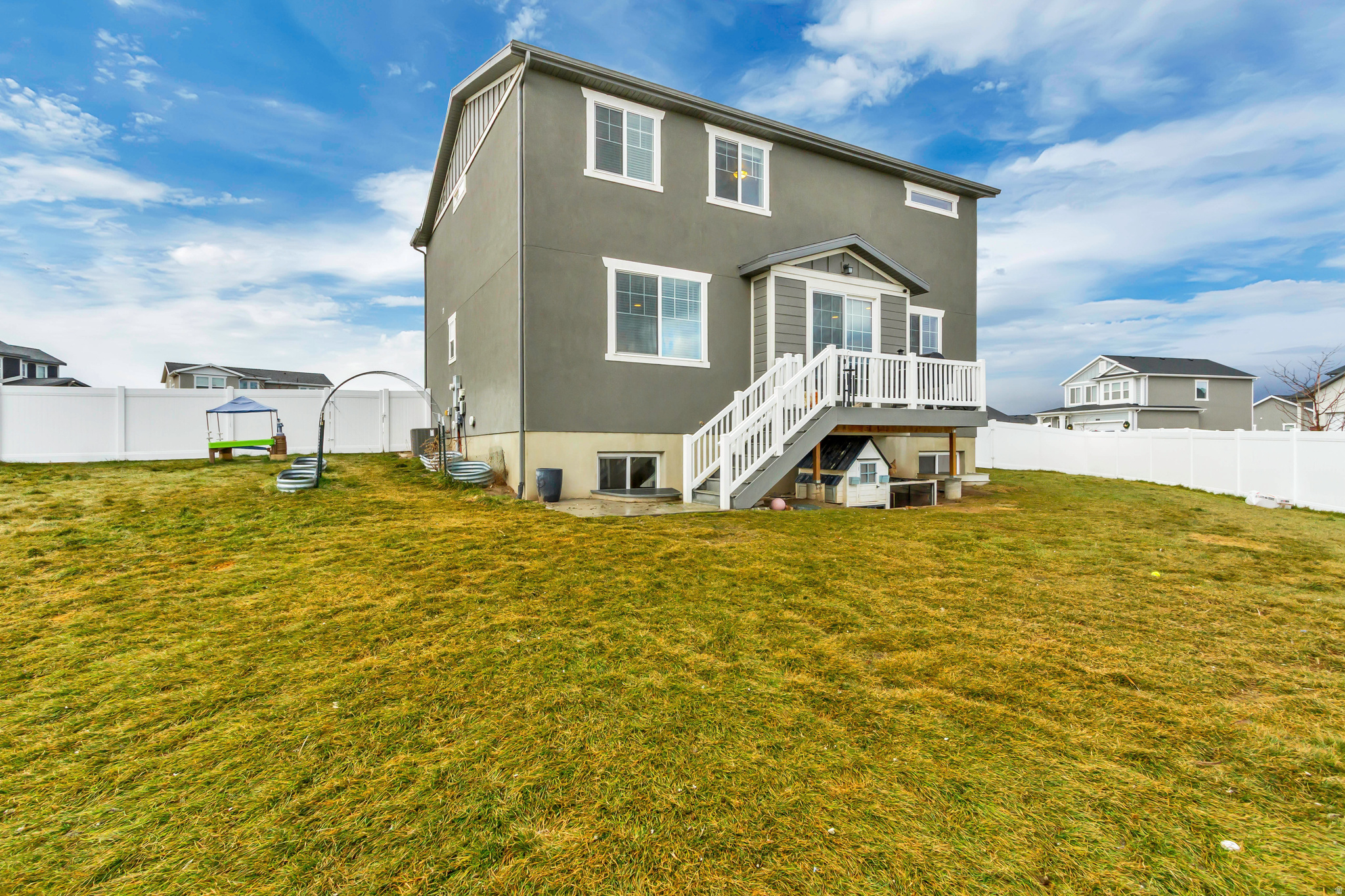 OVERLAND - Residential