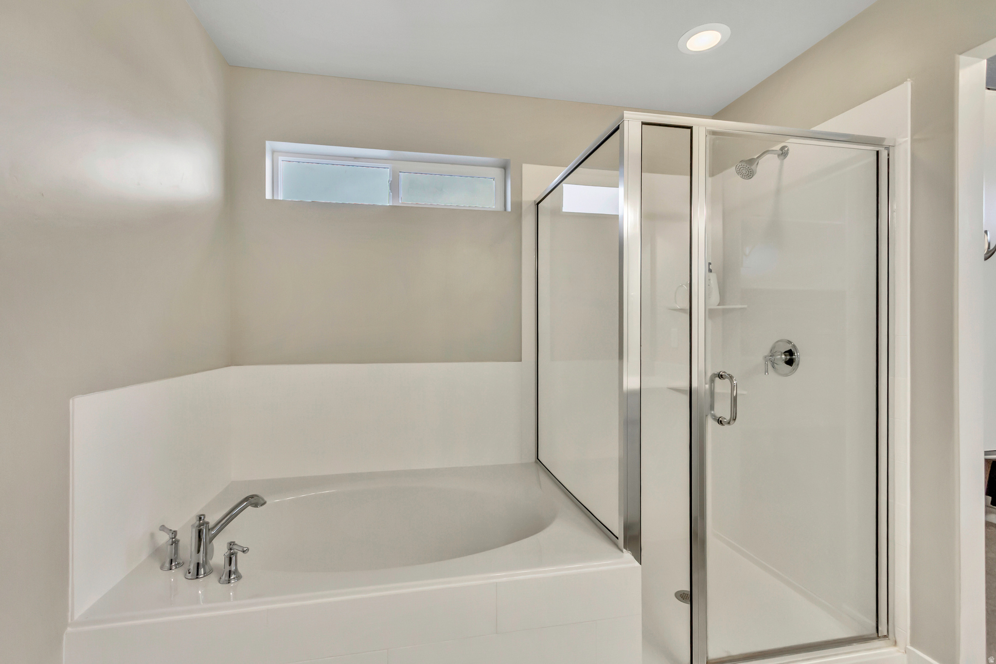 OVERLAND - Residential