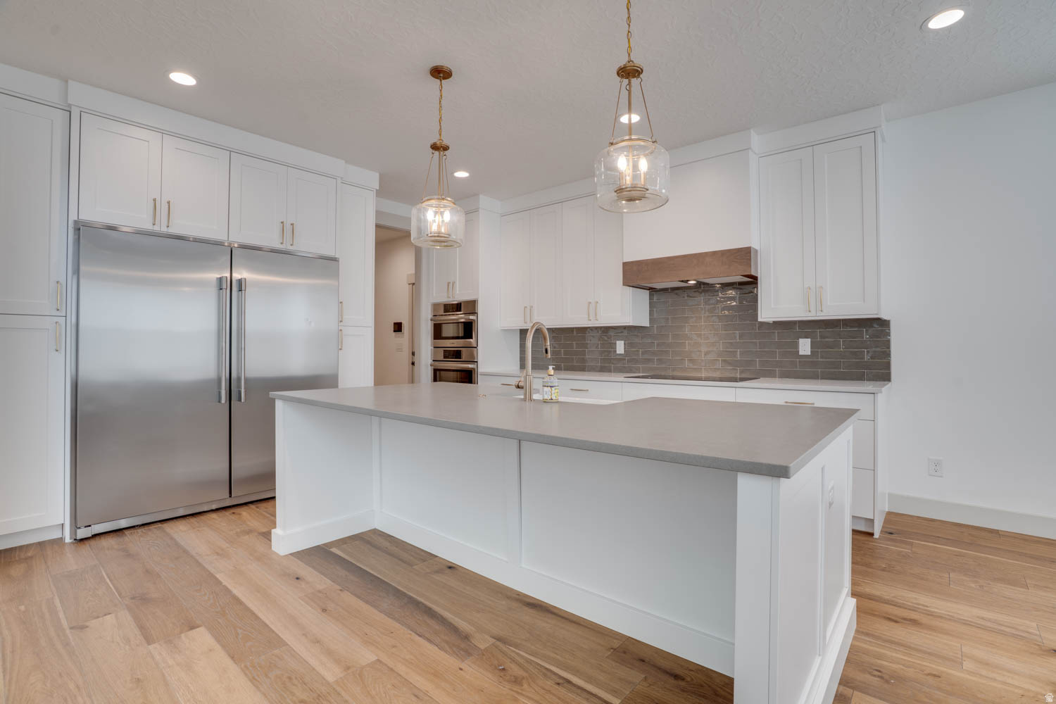 VIVIAN ESTATES - Residential