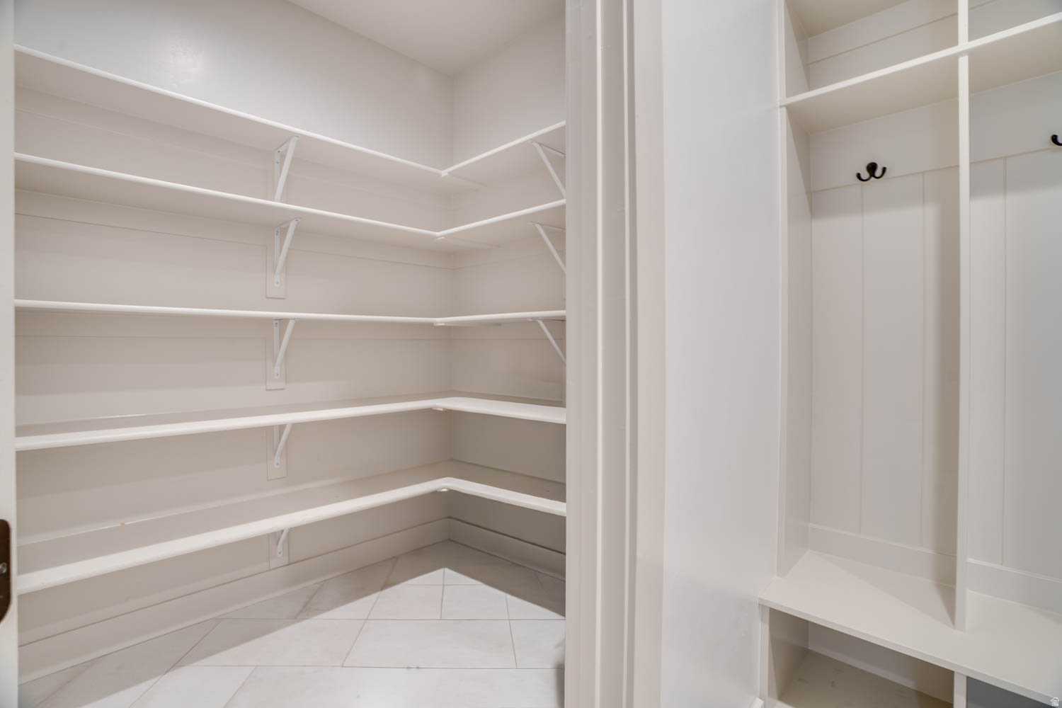 VIVIAN ESTATES - Residential