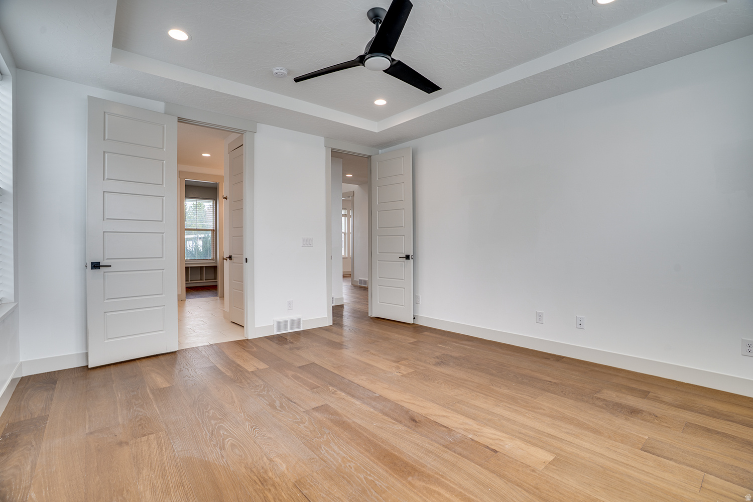 VIVIAN ESTATES - Residential