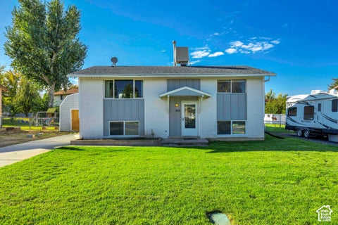 Photo of 603 W 1580 N, Clinton, UT 84015 (MLS # 2189279)