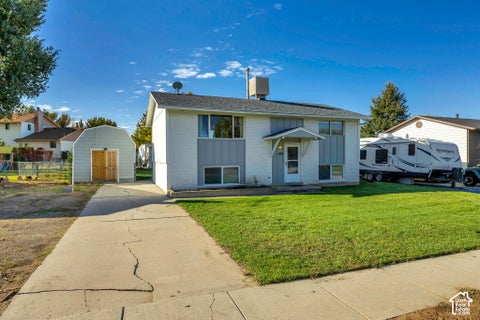 Tiny photo for 603 W 1580 N, Clinton, UT 84015 (MLS # 2189279)
