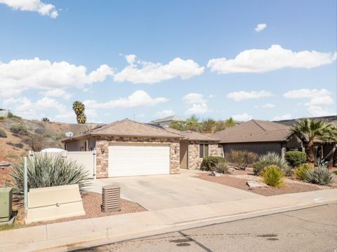 Photo of 1776 W 680 S, Saint George, UT 84770 (MLS # 2144633)