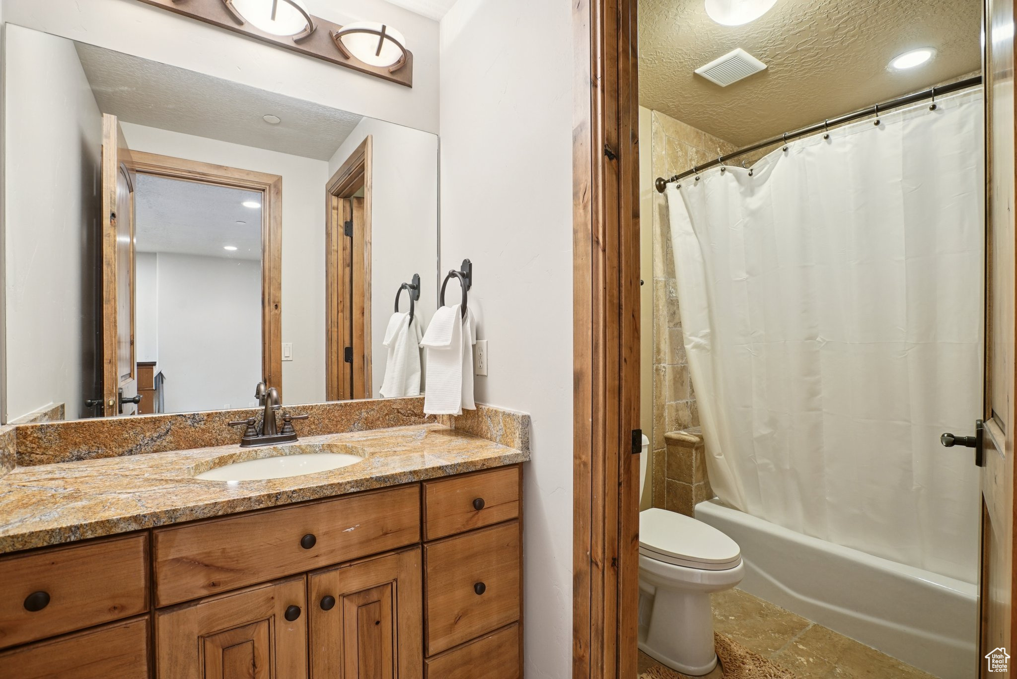 SHORES PLAT B - Residential