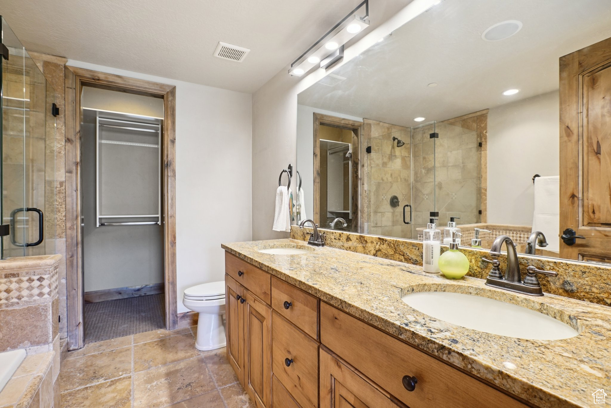 SHORES PLAT B - Residential