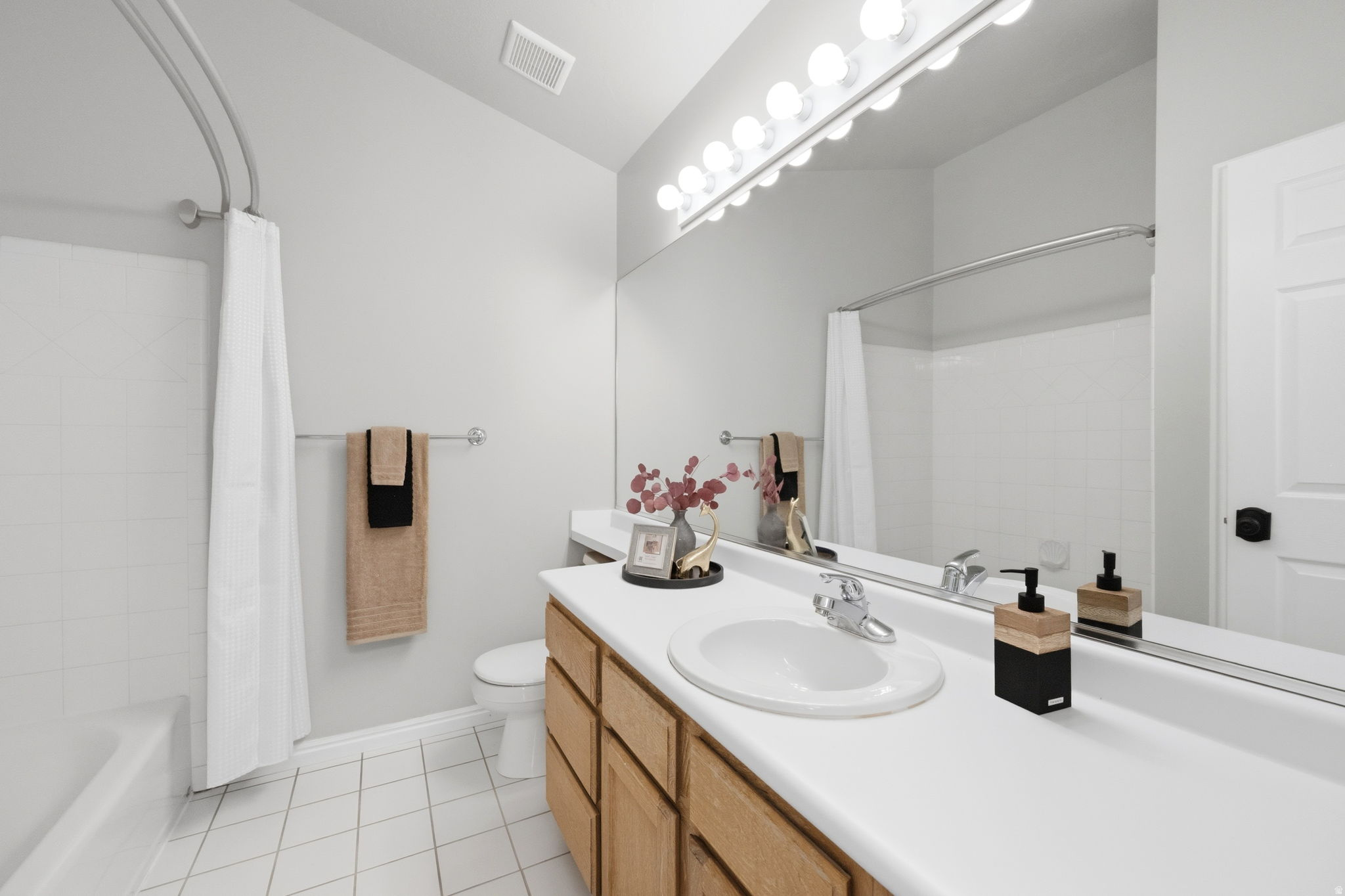 HIGHLAND PARK COURT - Residential