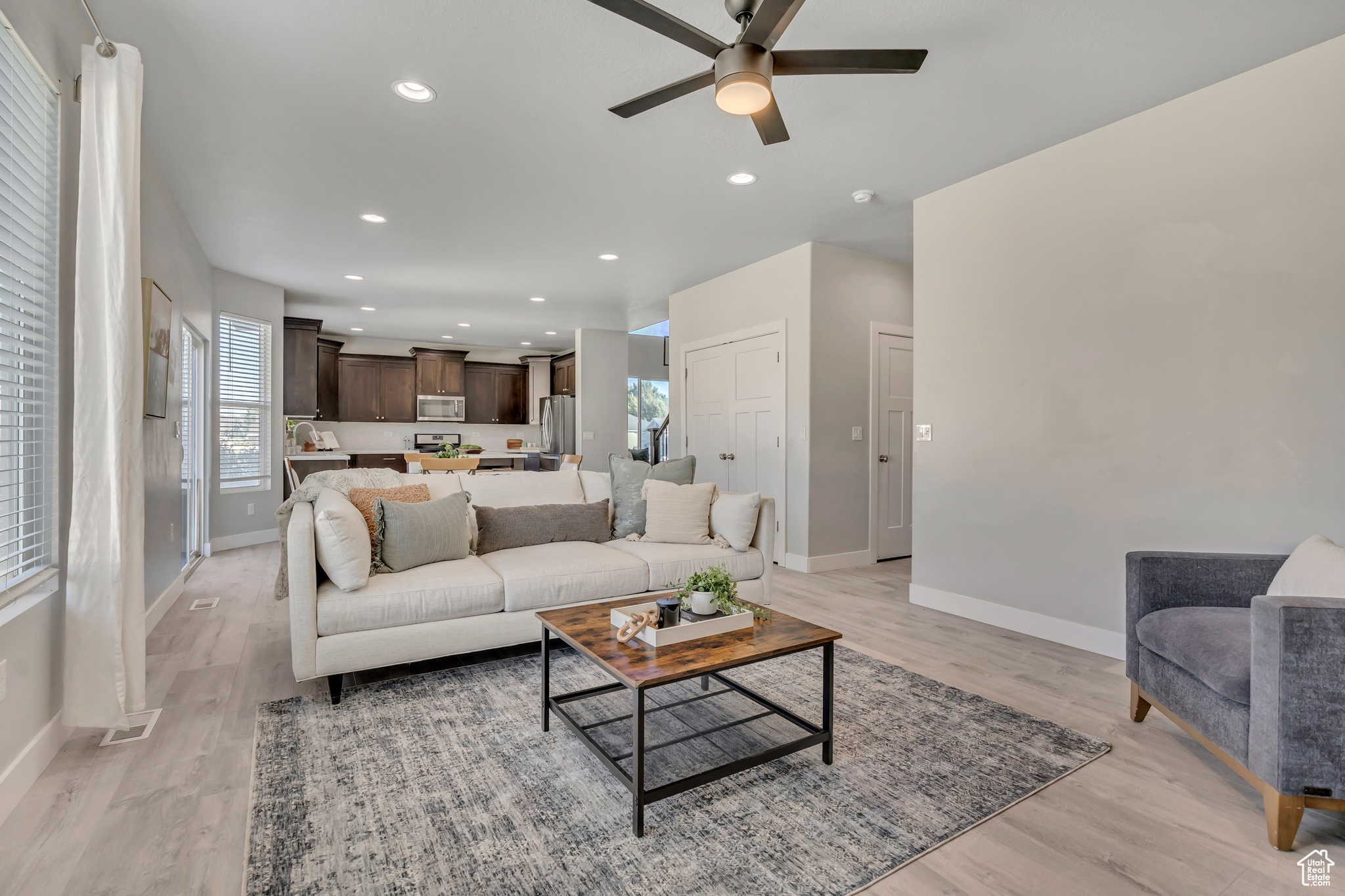 CANYON MEADOWS - Residential