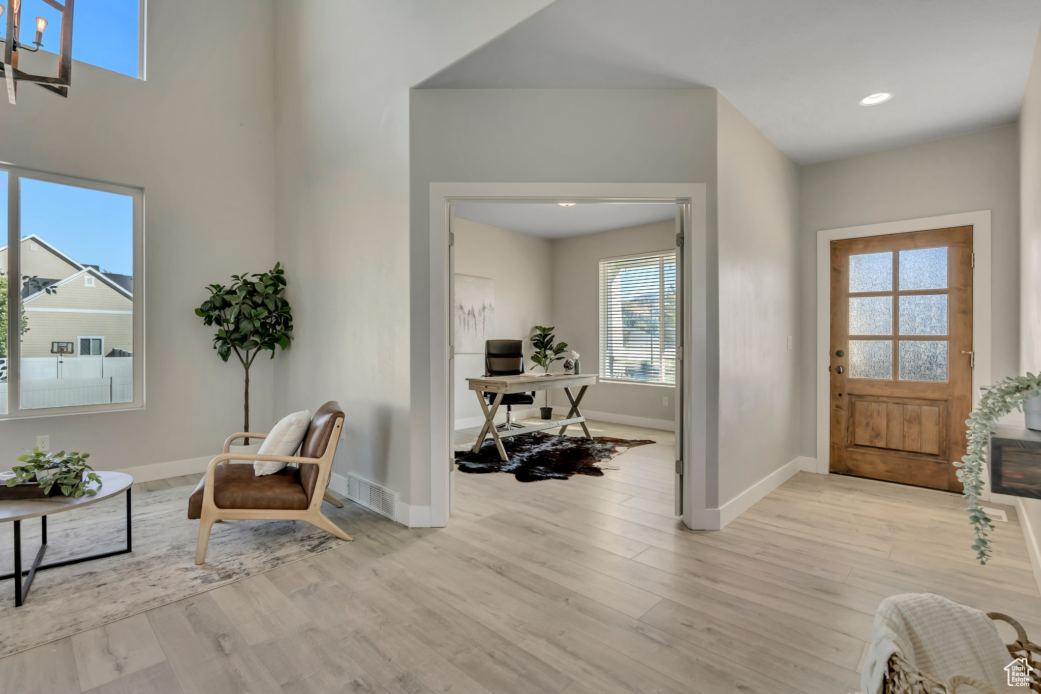 CANYON MEADOWS - Residential