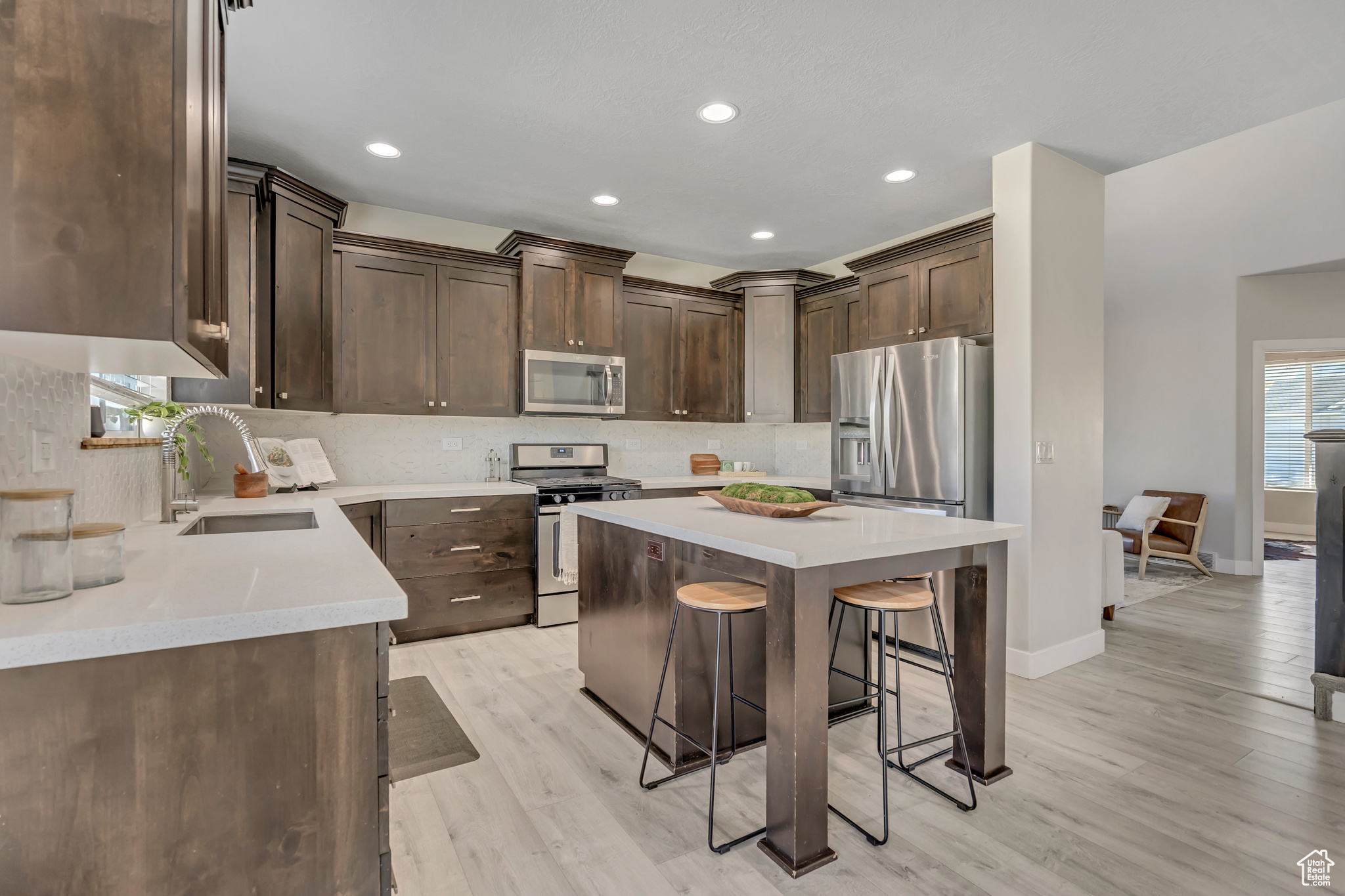 CANYON MEADOWS - Residential