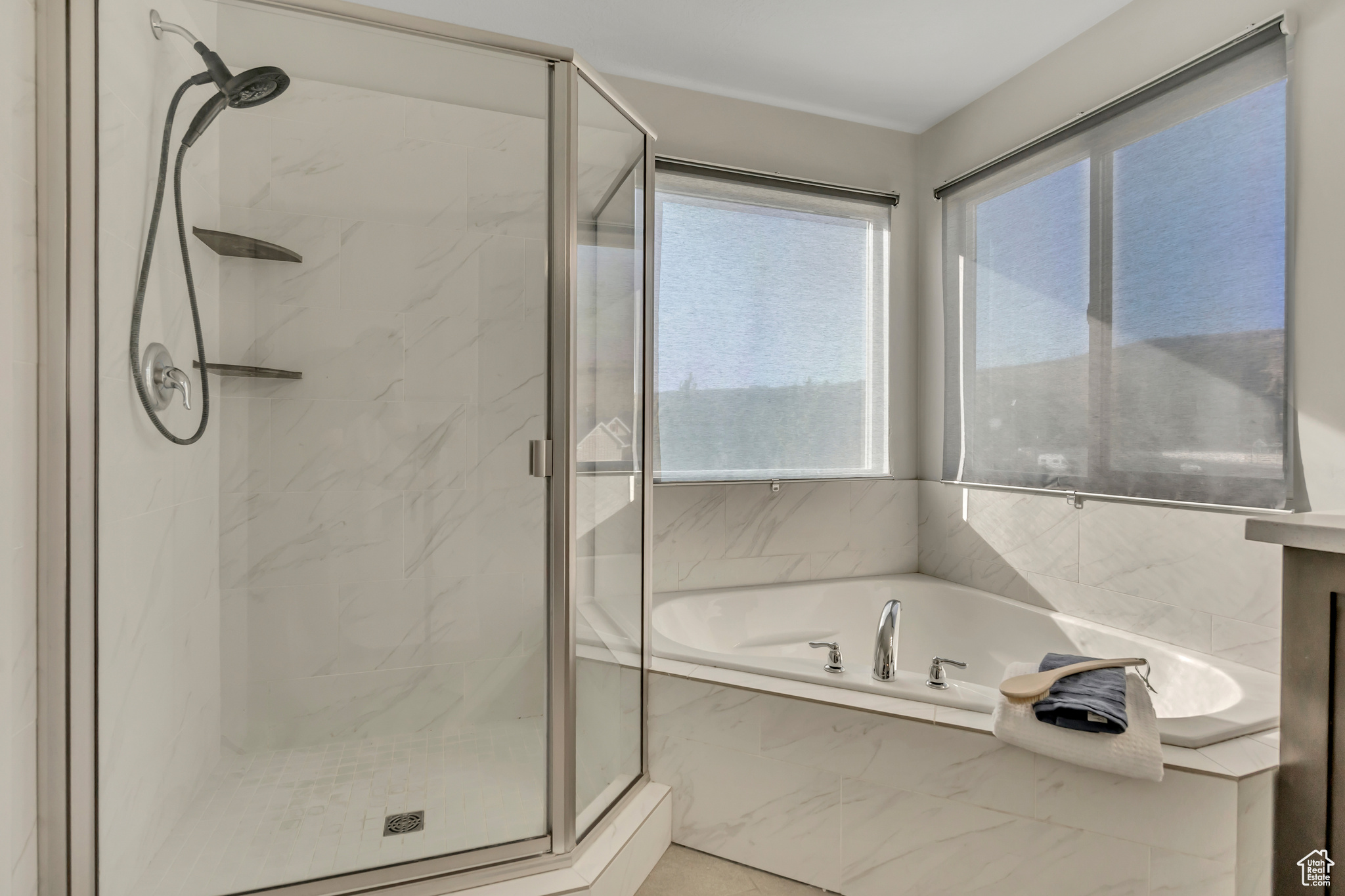 CANYON MEADOWS - Residential