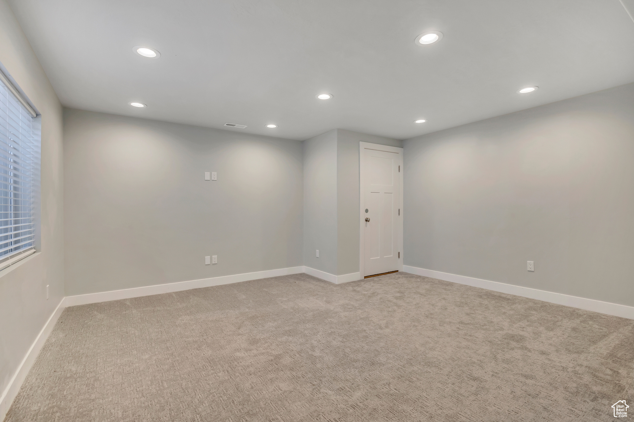 CANYON MEADOWS - Residential