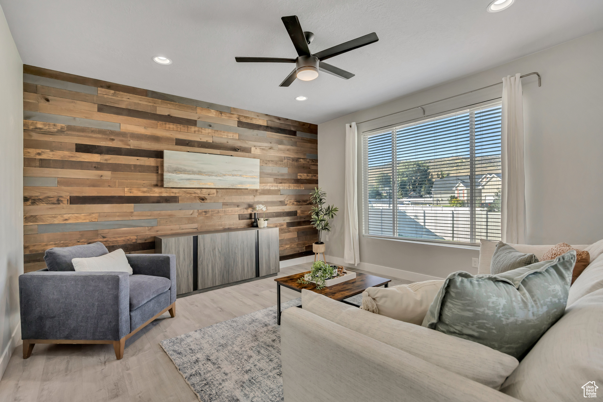 CANYON MEADOWS - Residential