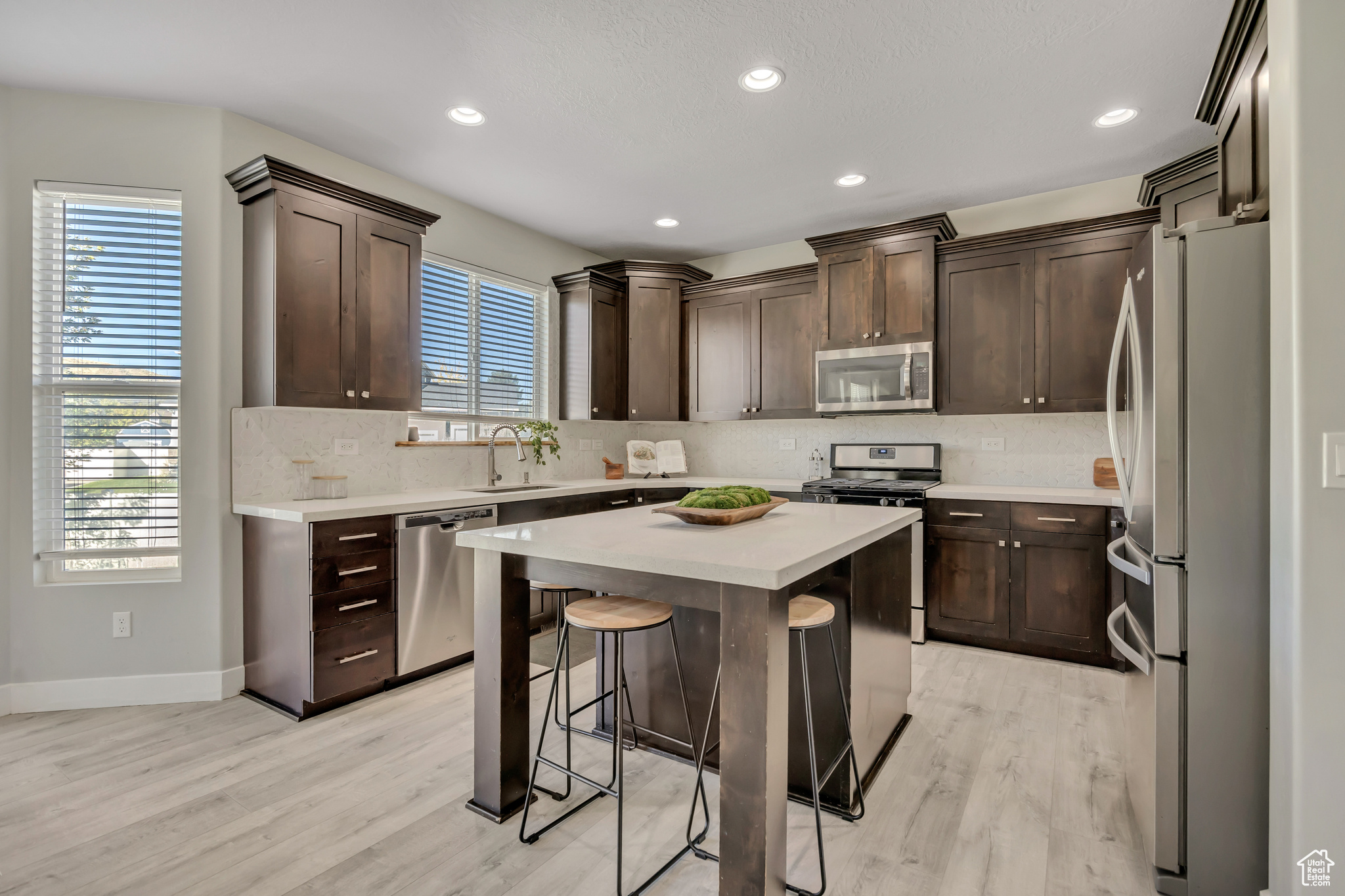 CANYON MEADOWS - Residential