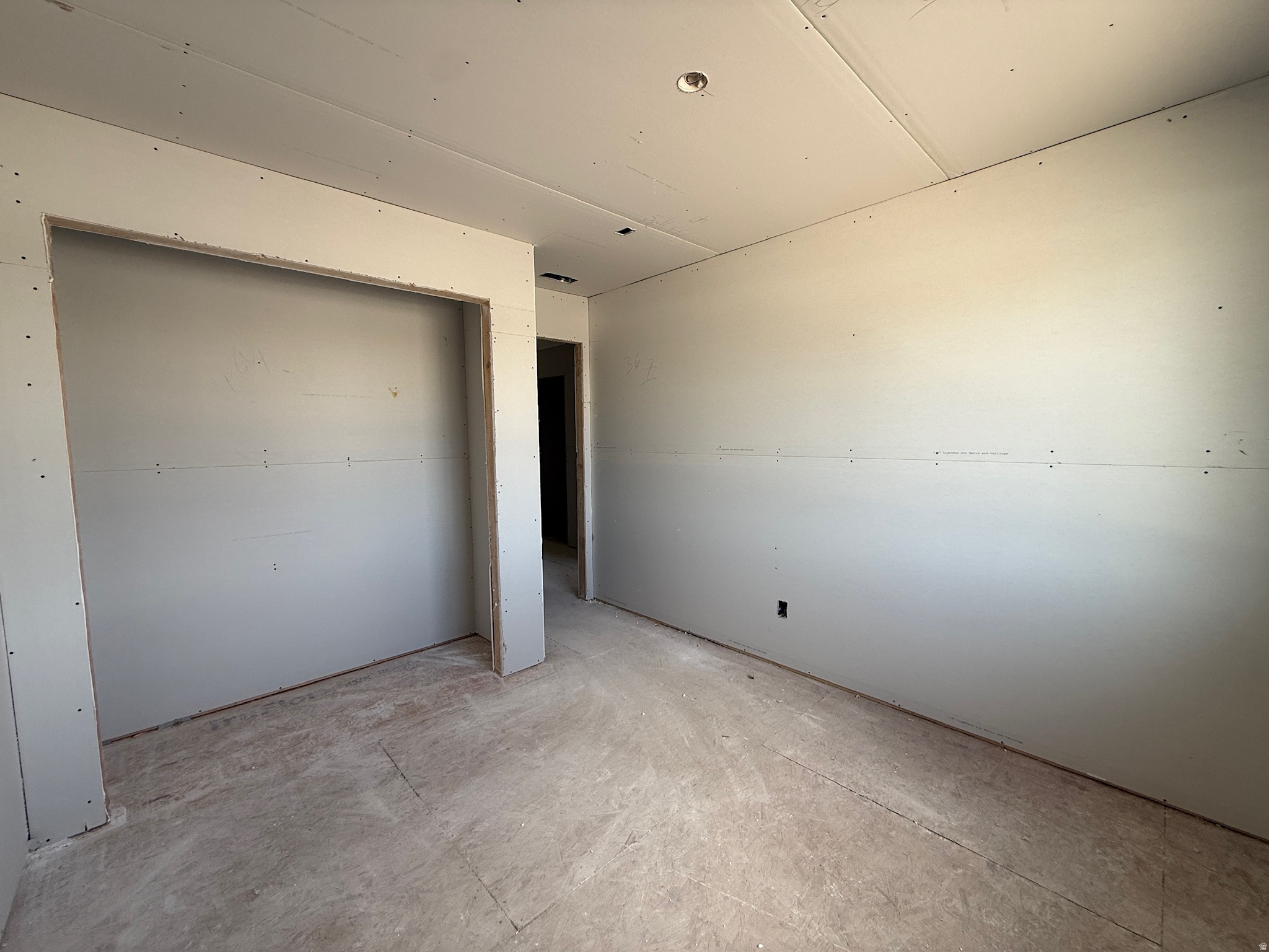 SMITHFIELD CREST - Residential