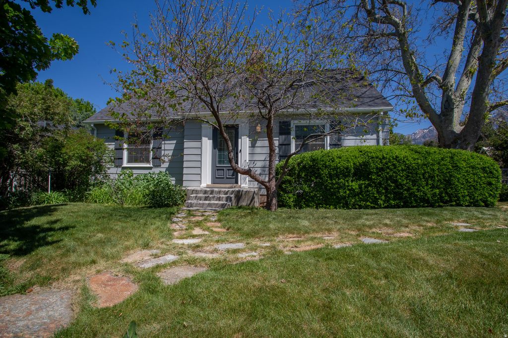 Photo of 3431 S 2300 E, Salt Lake City, UT 84109 (MLS # 2157207)