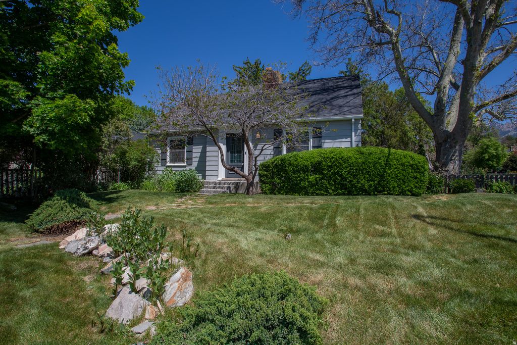 Photo of 3431 S 2300 E, Salt Lake City, UT 84109 (MLS # 2157207)