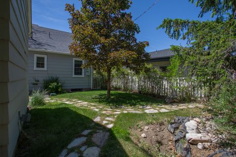 Tiny photo for 3431 S 2300 E, Salt Lake City, UT 84109 (MLS # 2157207)