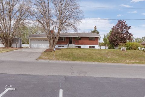 Tiny photo for 270 S 300 E, Santaquin, UT 84655 (MLS # 2157118)