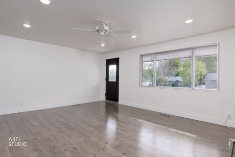 Tiny photo for 270 S 300 E, Santaquin, UT 84655 (MLS # 2157118)