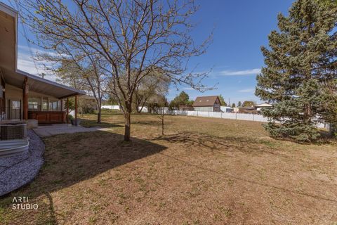 Tiny photo for 270 S 300 E, Santaquin, UT 84655 (MLS # 2157118)