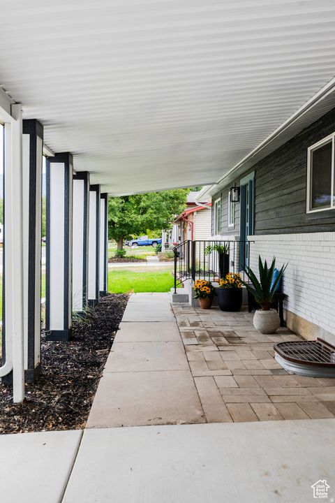 Tiny photo for 1578 E DELAWARE LN S, Holladay, UT 84117 (MLS # 2134276)