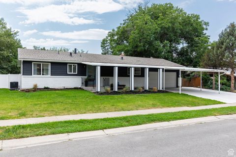 Tiny photo for 1578 E DELAWARE LN S, Holladay, UT 84117 (MLS # 2134276)