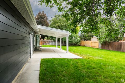 Tiny photo for 1578 E DELAWARE LN S, Holladay, UT 84117 (MLS # 2134276)
