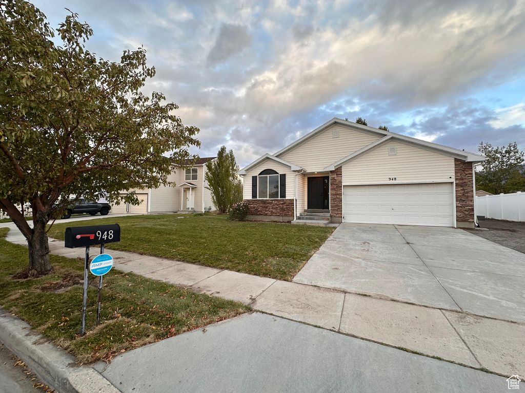 Photo of 948 N 680 W, Tooele, UT 84074 (MLS # 2118342)