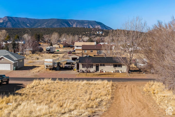 SUNNY MEADOWS ACRES - Residential