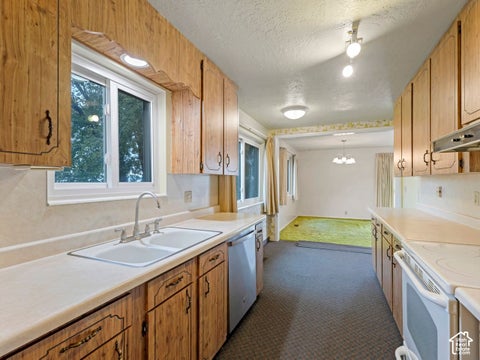 Tiny photo for 750 E 200 S, Centerville, UT 84014 (MLS # 2191410)