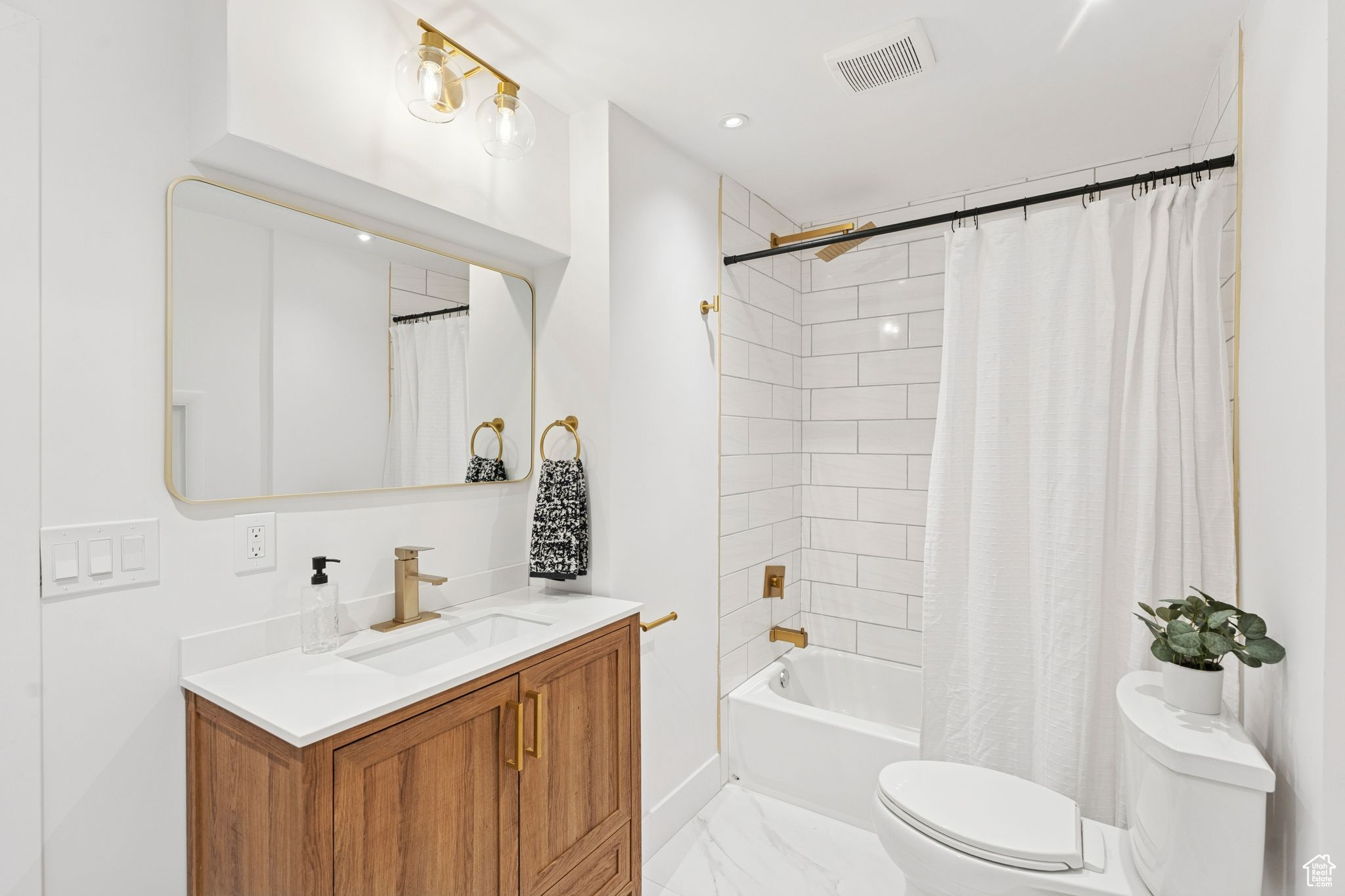 PLAT B - Residential