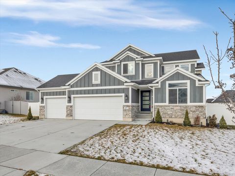 Photo of 6572 W SHAWNEE MARIE WAY, Herriman, UT 84096 (MLS # 2130727)