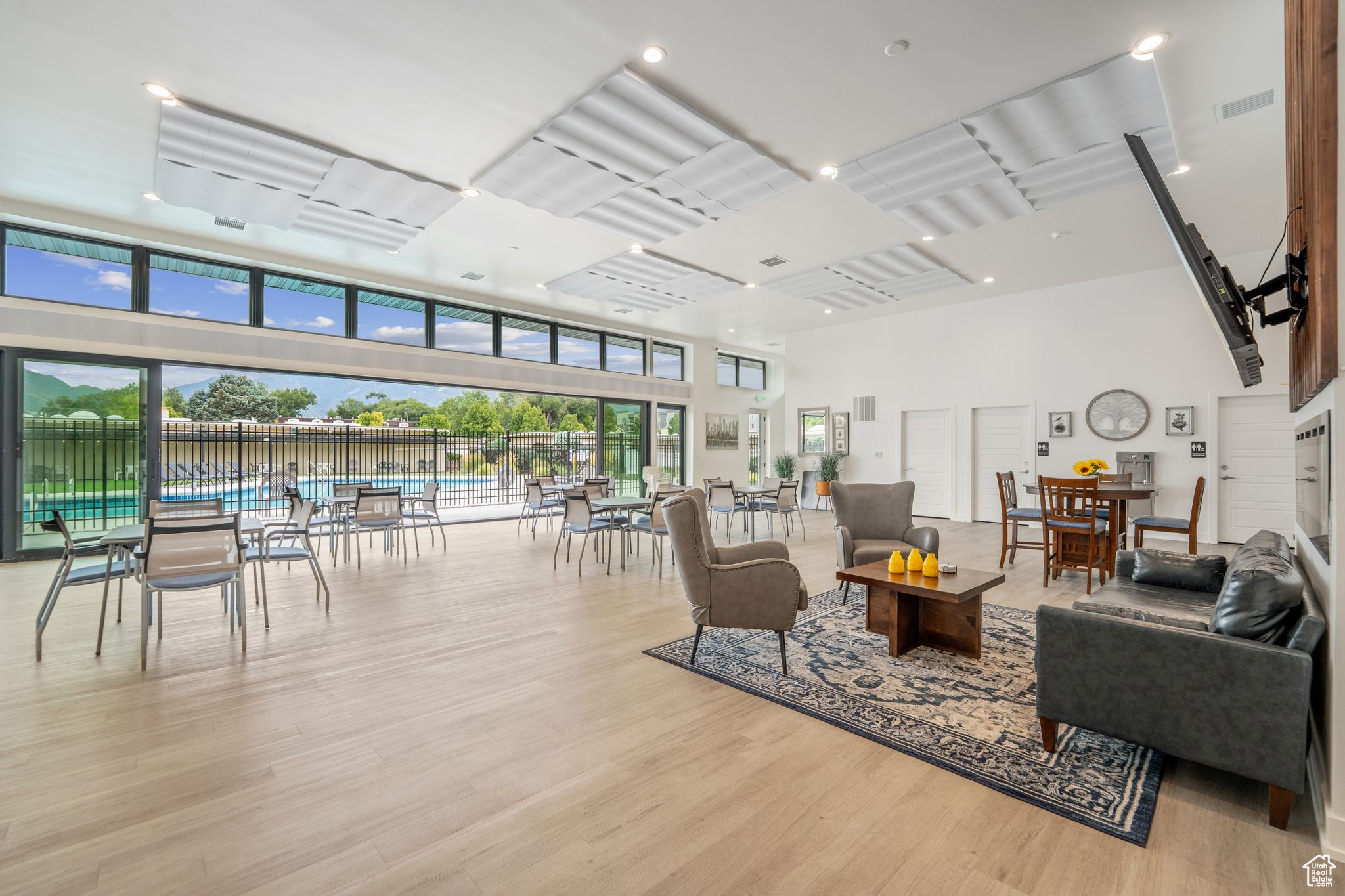 CAPRI VILLAGE - Residential
