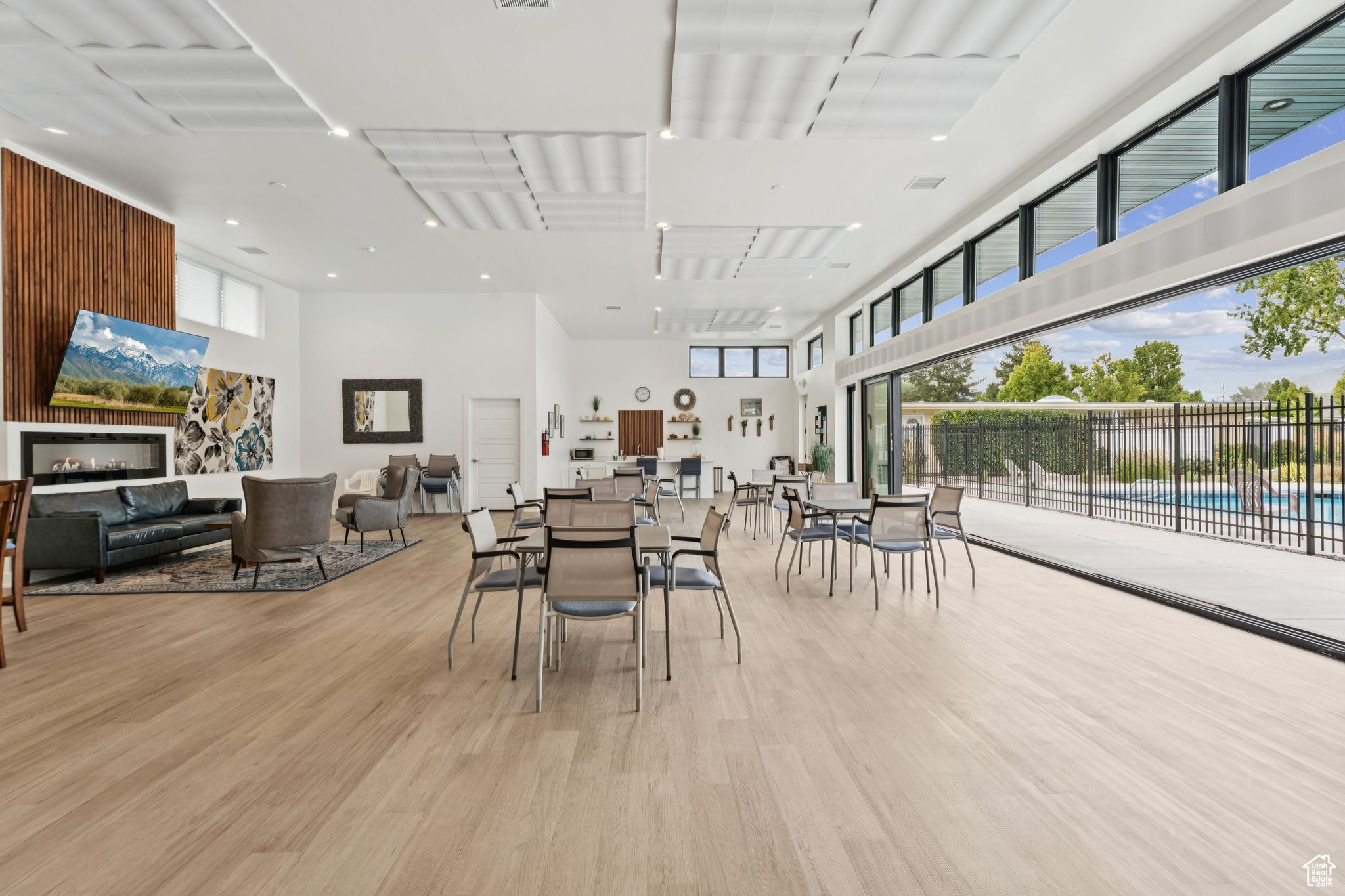 CAPRI VILLAGE - Residential