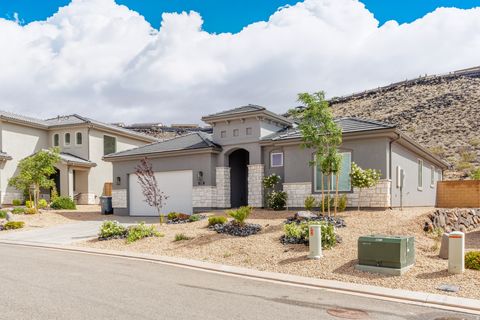 Tiny photo for 1418 N RUSTICO DR, Washington, UT 84780 (MLS # 2151640)